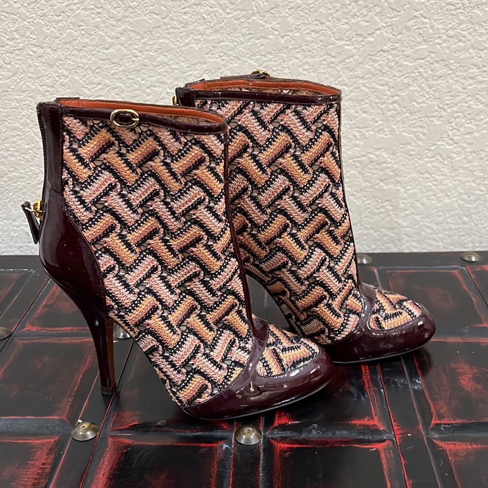 Beautiful Missoni Booties. - Picture 2 of 5